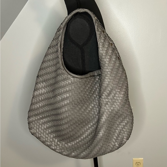 Deux Lux Gray Woven Bag - Picture 1 of 7